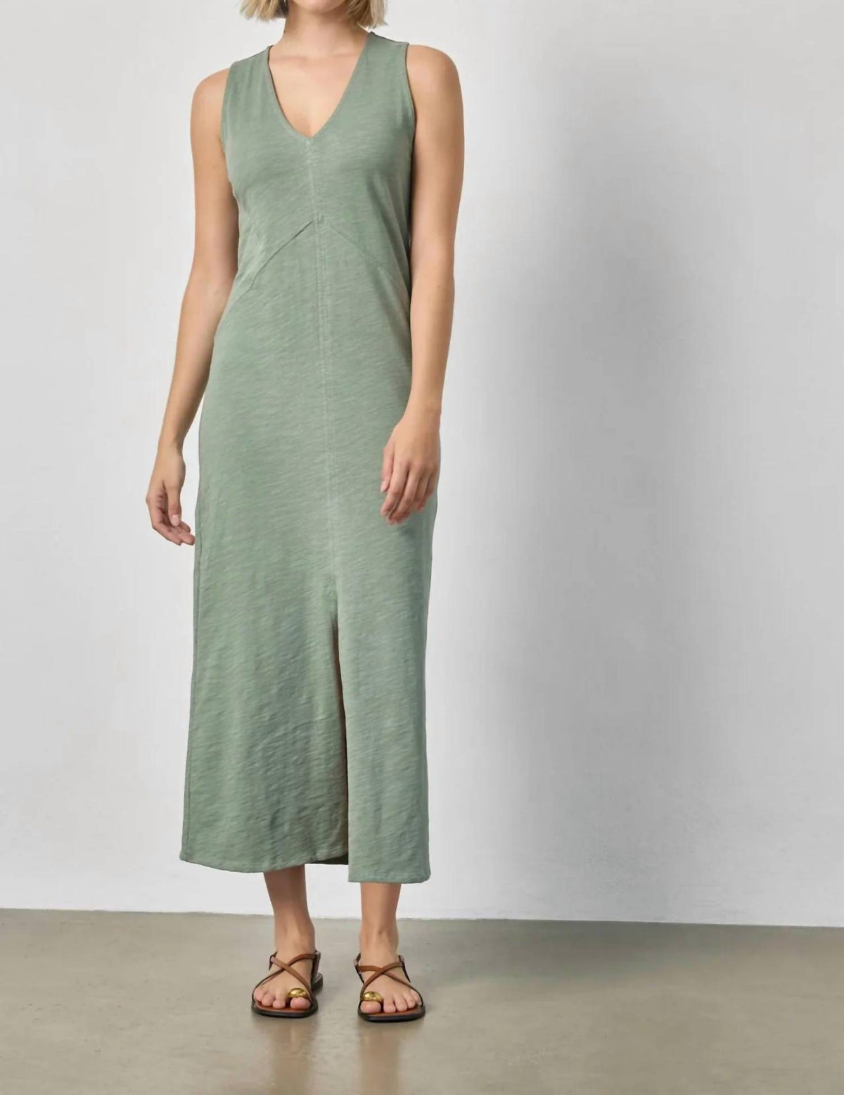 Lilla P - V-NECK SEAMED MAXI DRESS