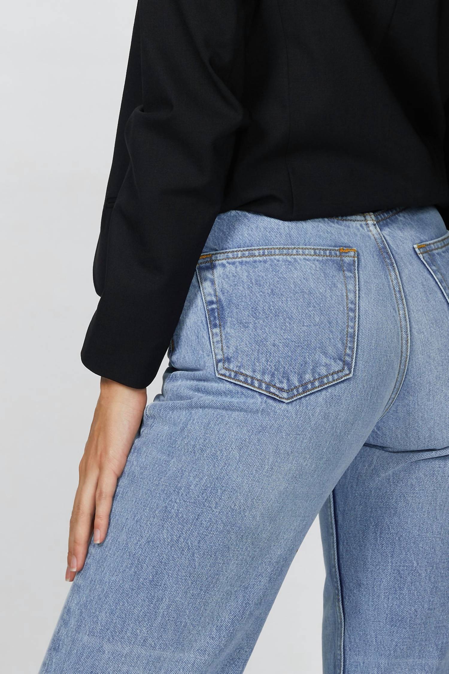 NAOMY JEANS