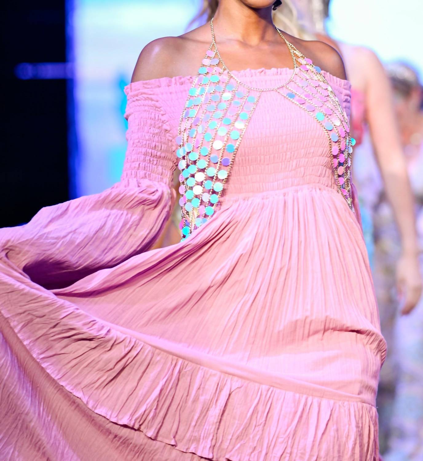 Zinnia Pearl - Women's Sexy Shoulders Maxi Dress