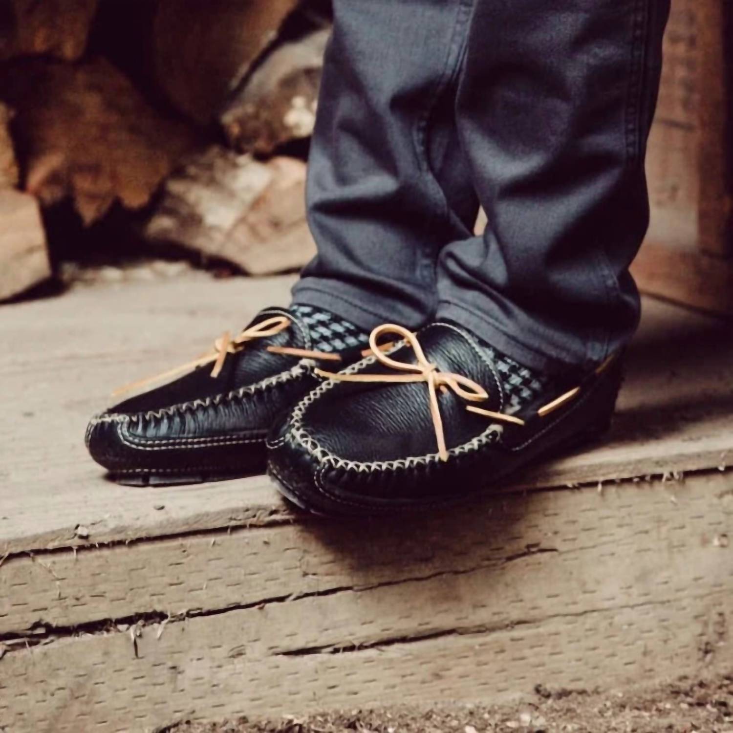 Minnetonka - Men's Sheepskin Moose Flat Slipper