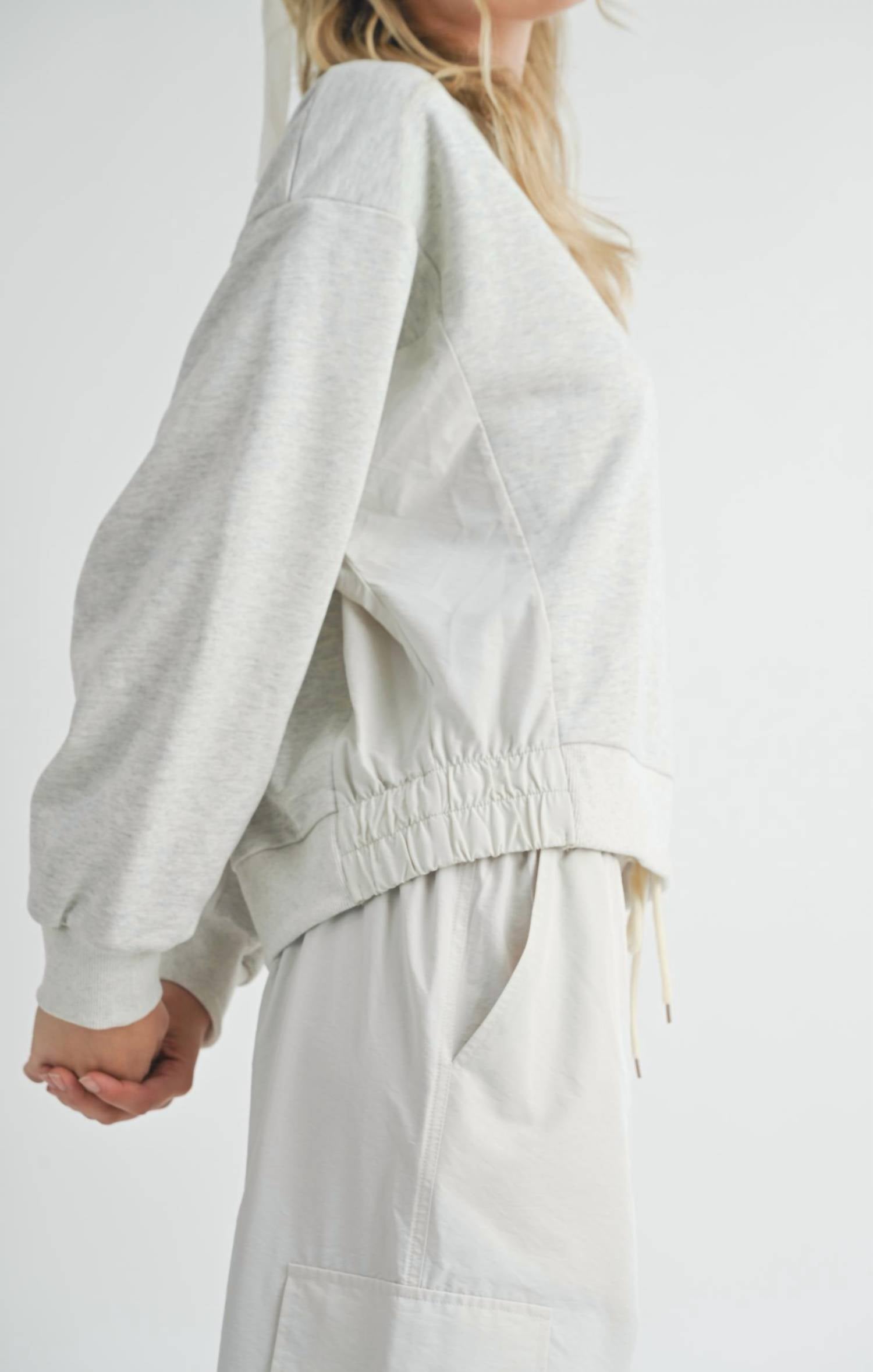 Sadie & Sage - Vita Crewneck W Nylon Panels