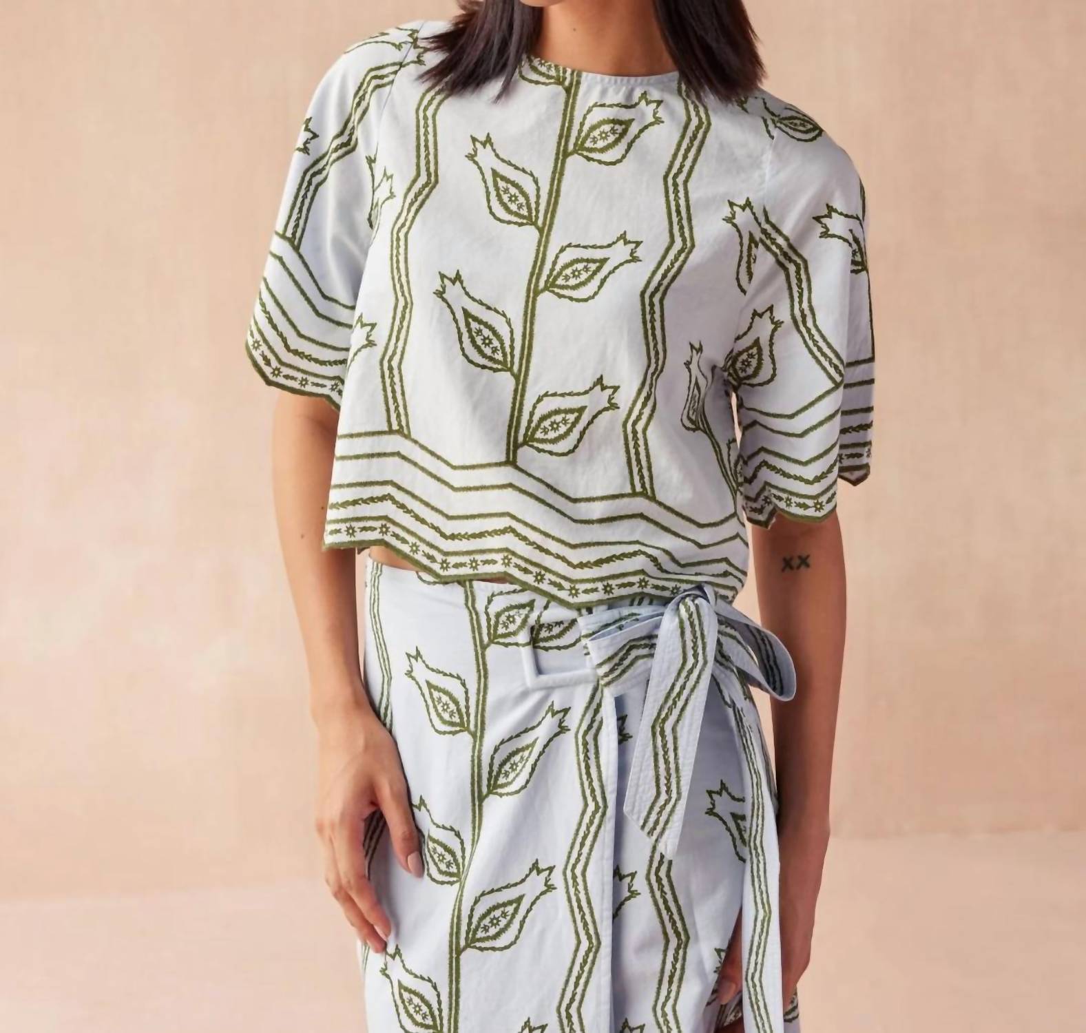 Omika - Adi Blouse