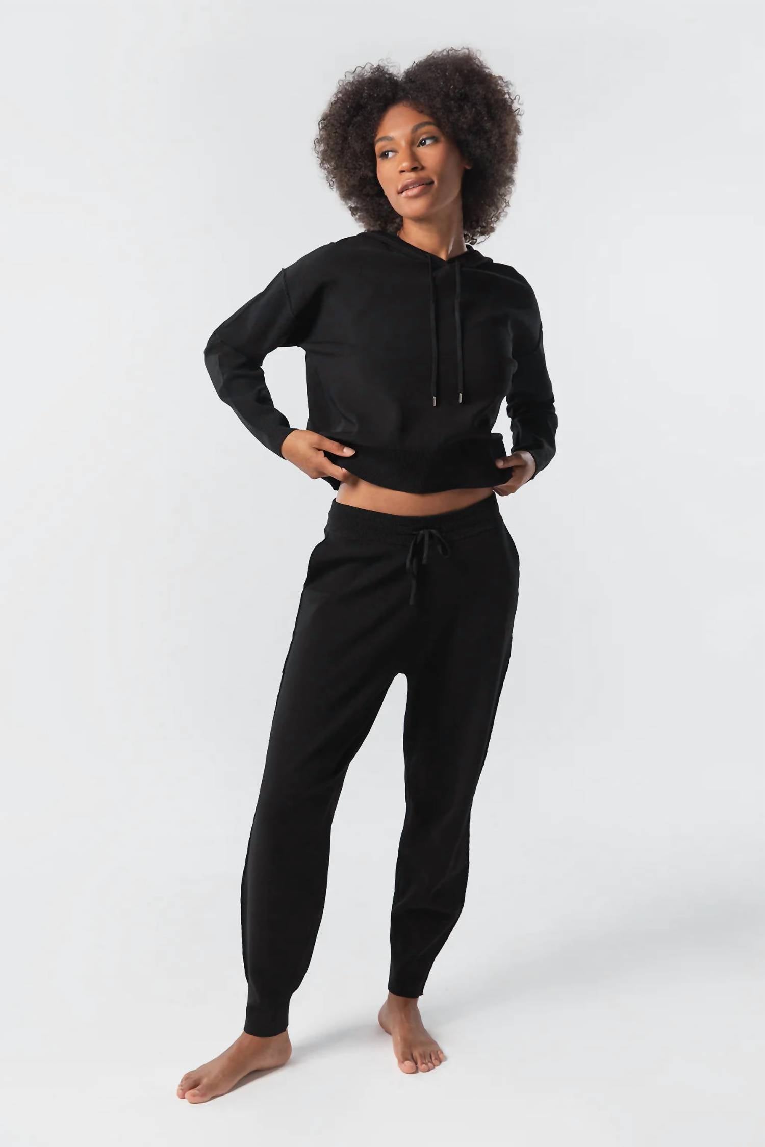 Kada - Sweater Hoodie