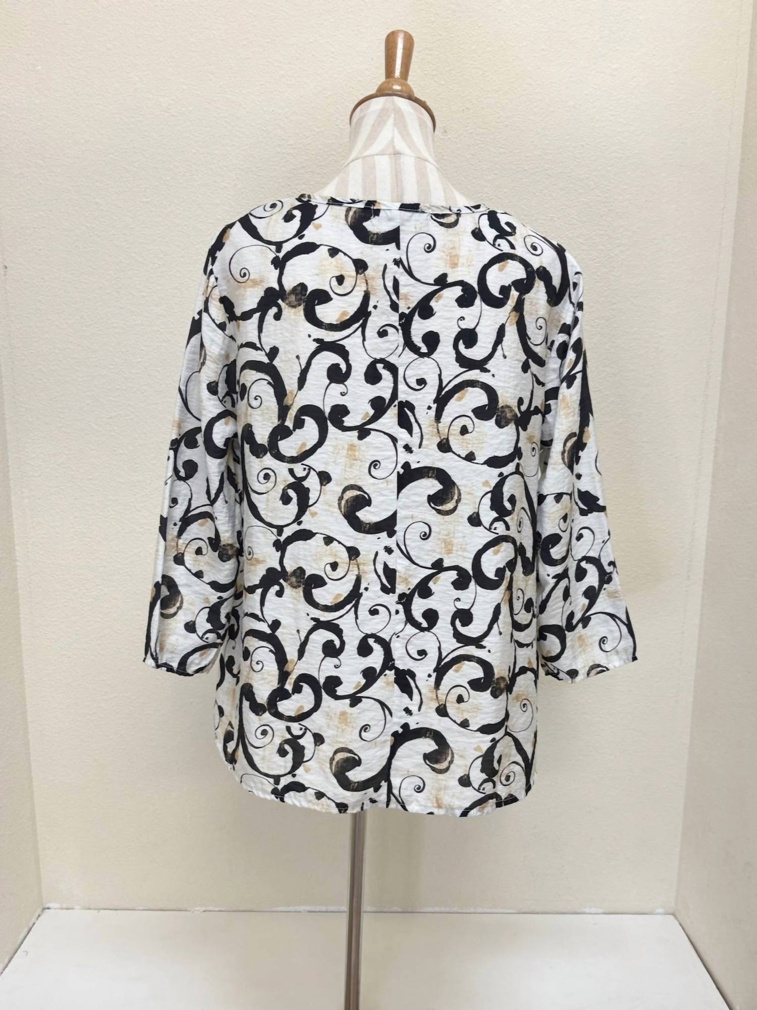 Cut Loose - Women's A-line Swirl Top