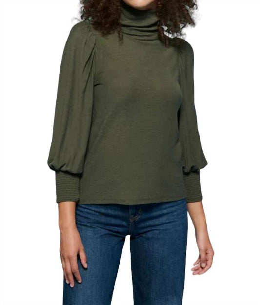 Sawyer Femme Turtleneck Top