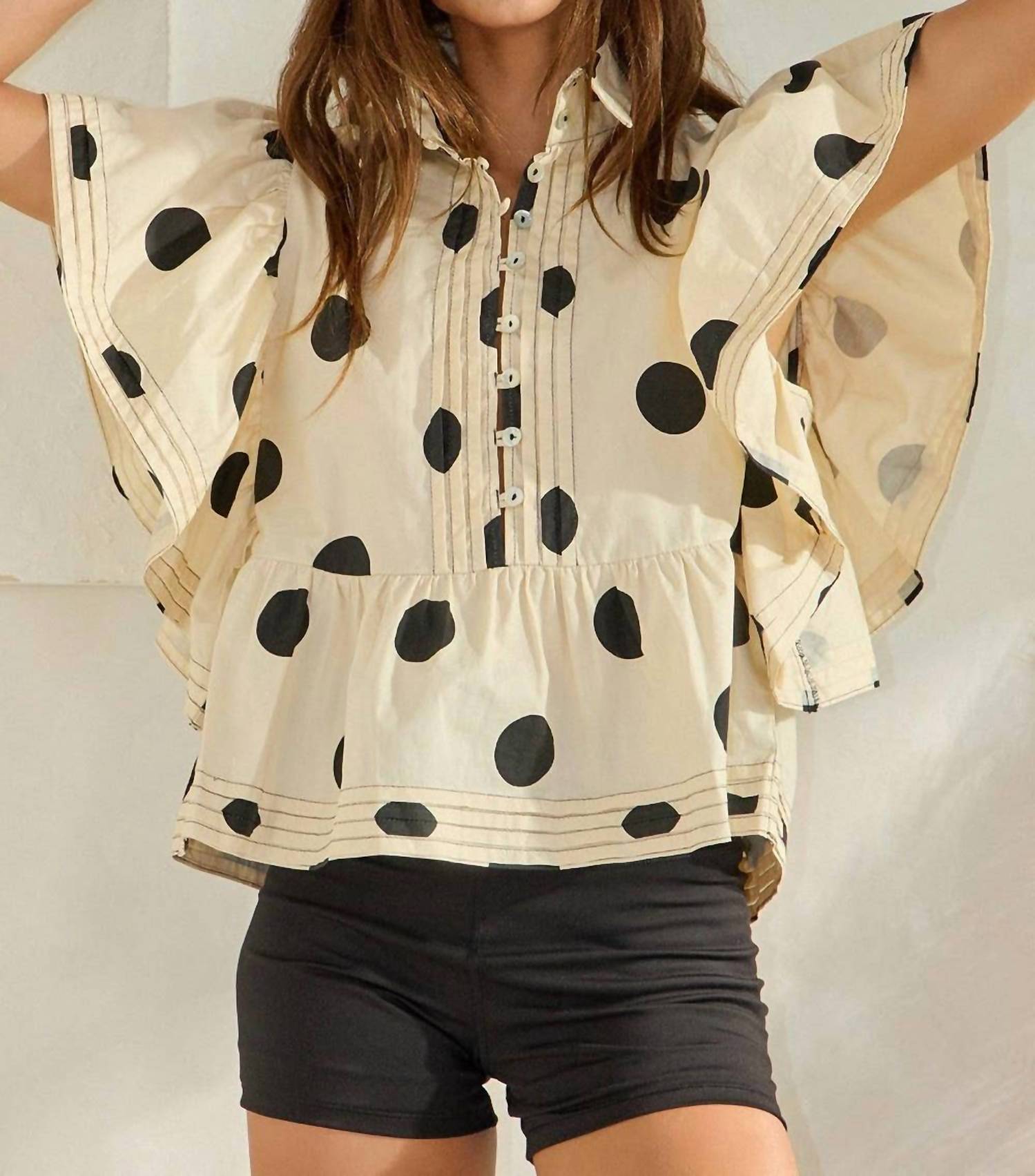 Bucketlist - Ruffle Sleeves Pintuck Detail Polka Dot Print Top