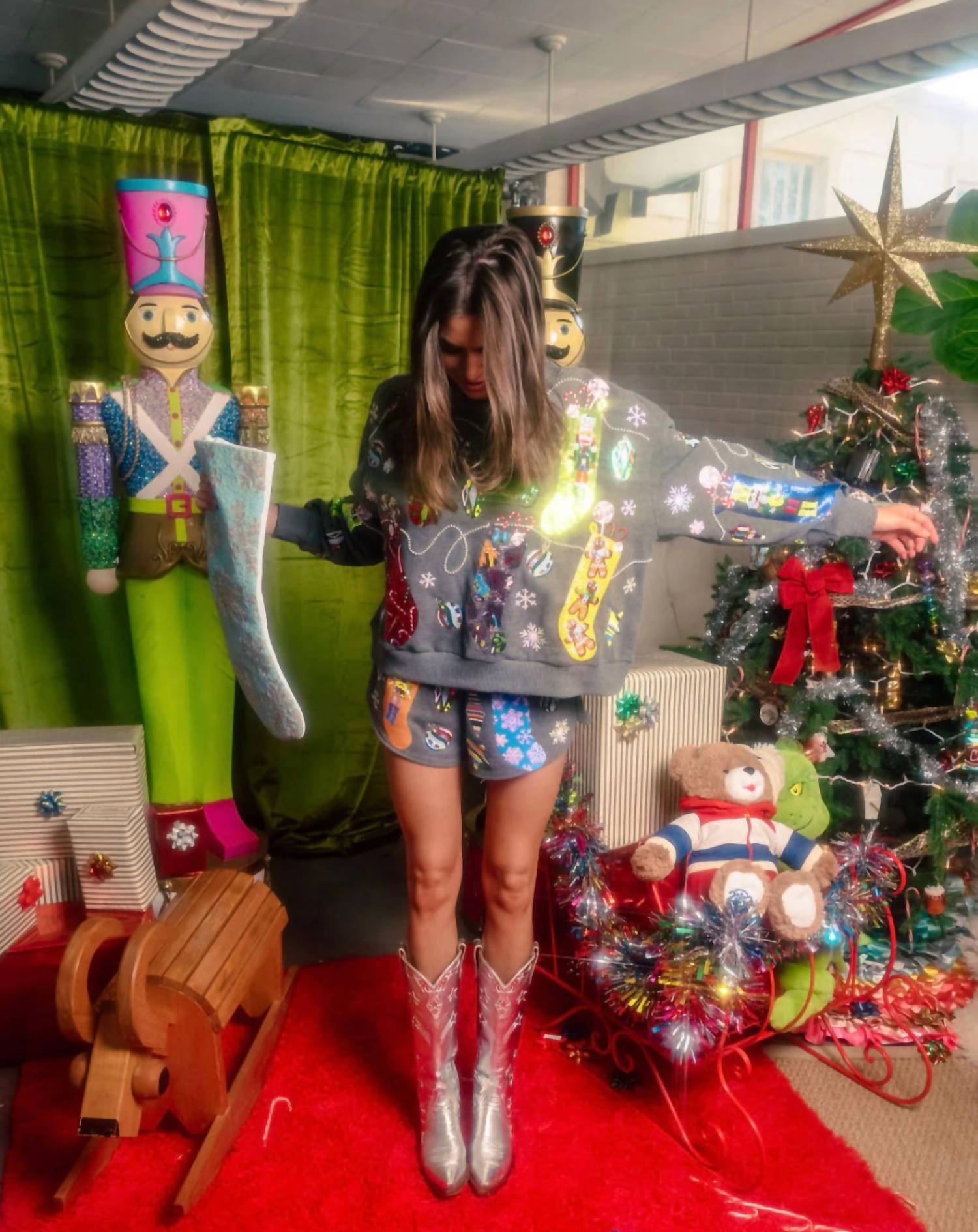 QUEEN OF SPARKLES Hanging Christmas Stocking Shorts in charcoal multi - women's shorts - view 7