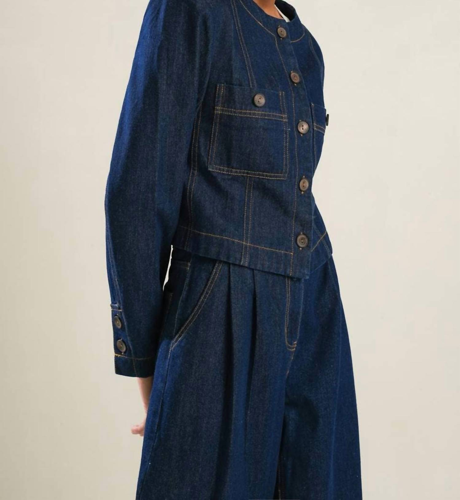 Flying Tomato - Cropped Jacket