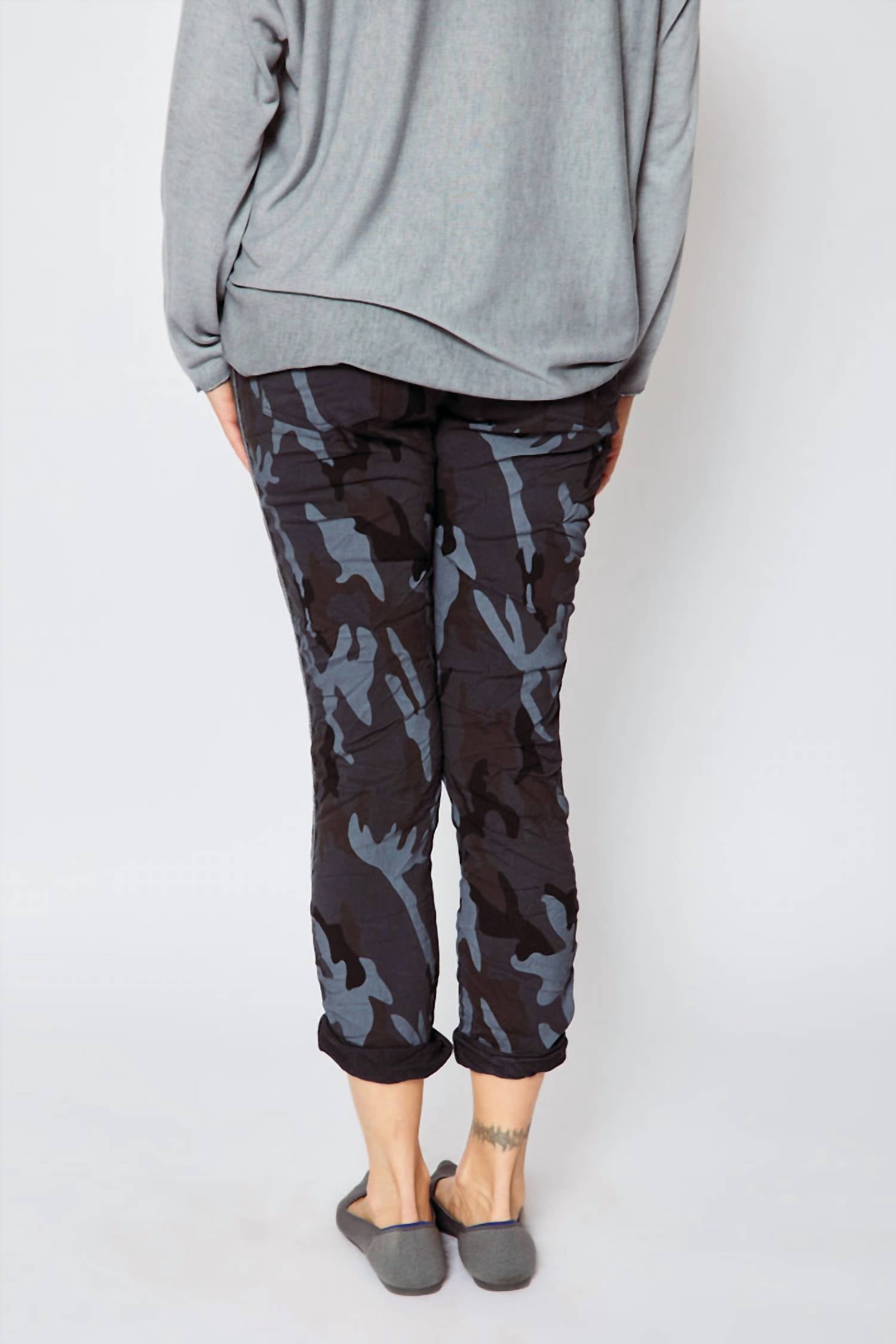 DOUBLE STRIPE CAMO PANTS