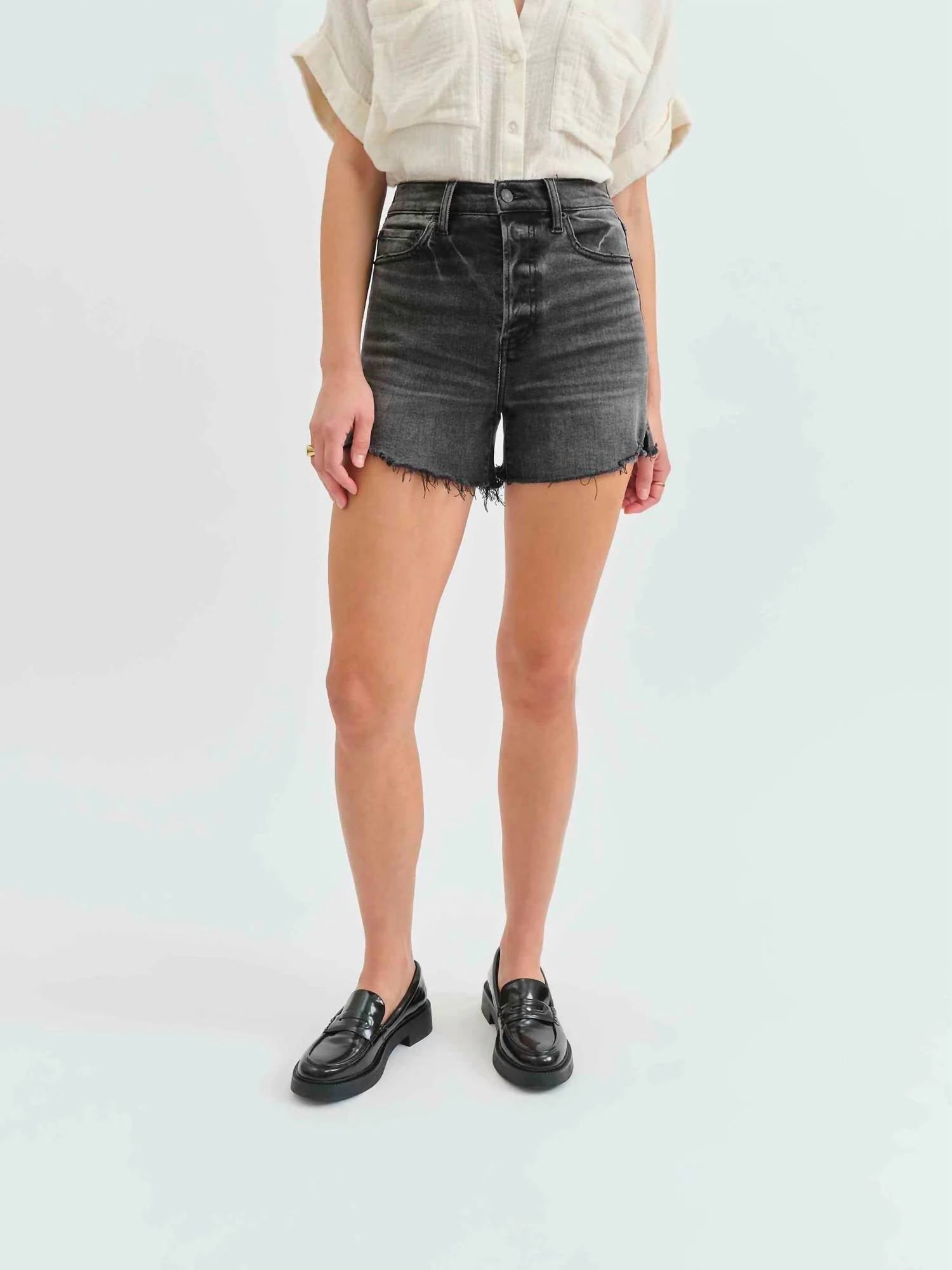 Daze - Bottom Line High Rise Vintage Short