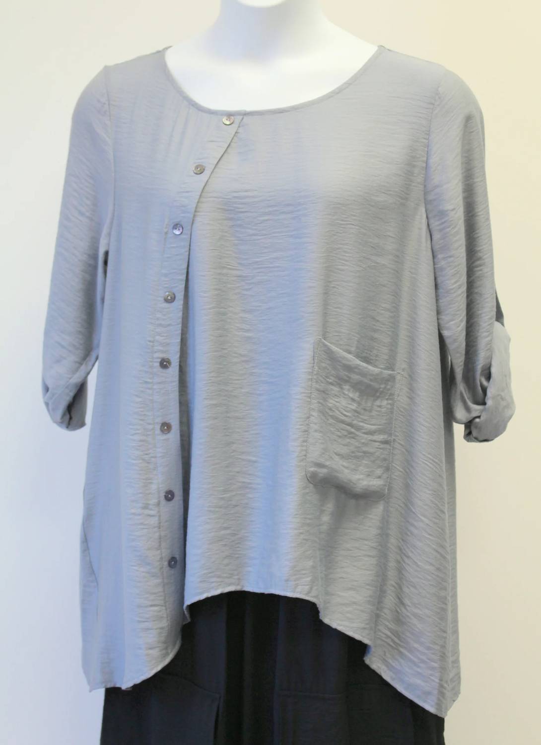 Chalet Et Ceci - Women's Azalea Silky Woven Top