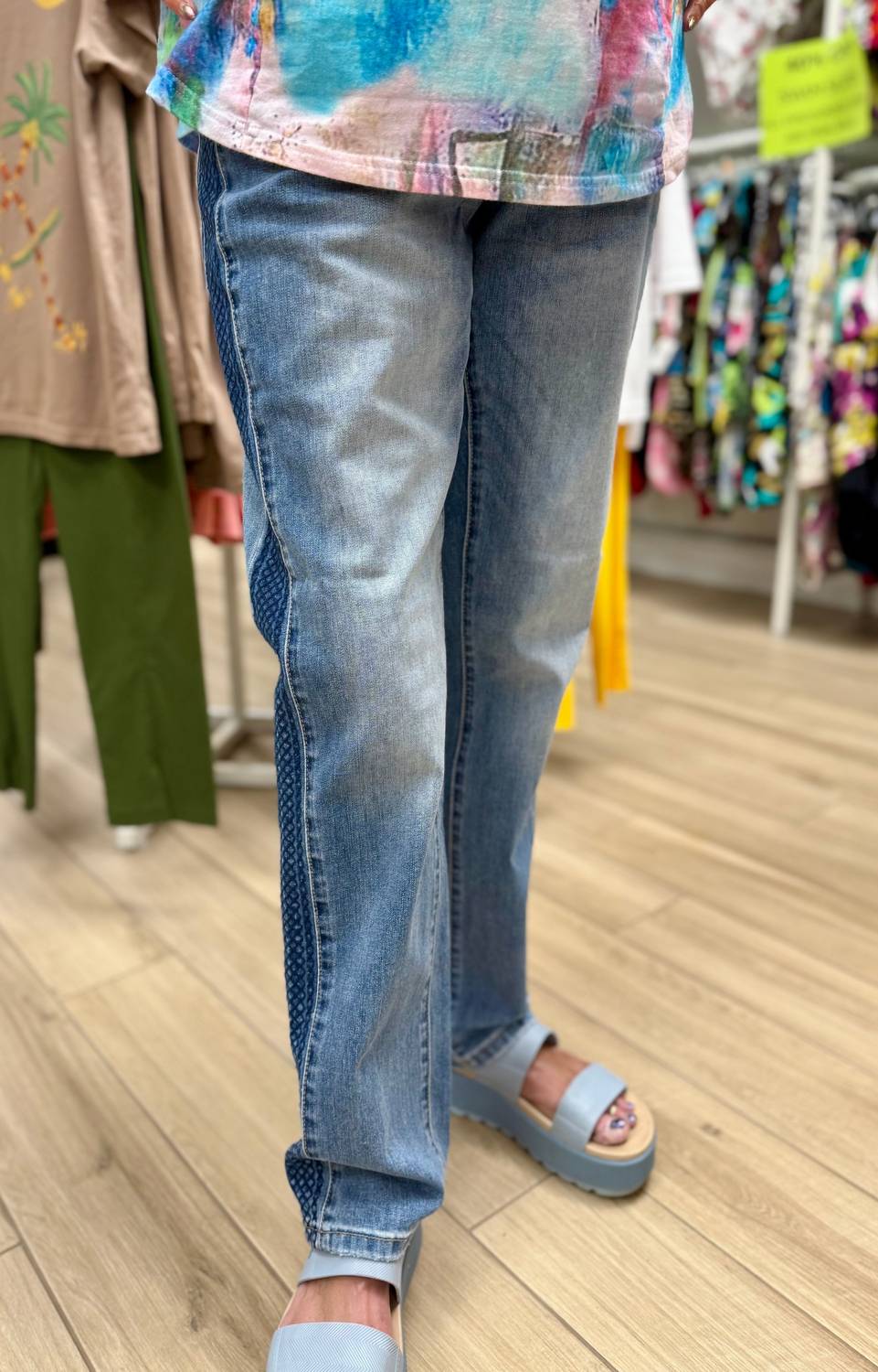 Fdj - Hatch Side Mid-rise Straight Jean