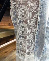 Pol - Lace & Stripe Barrel Leg Jean