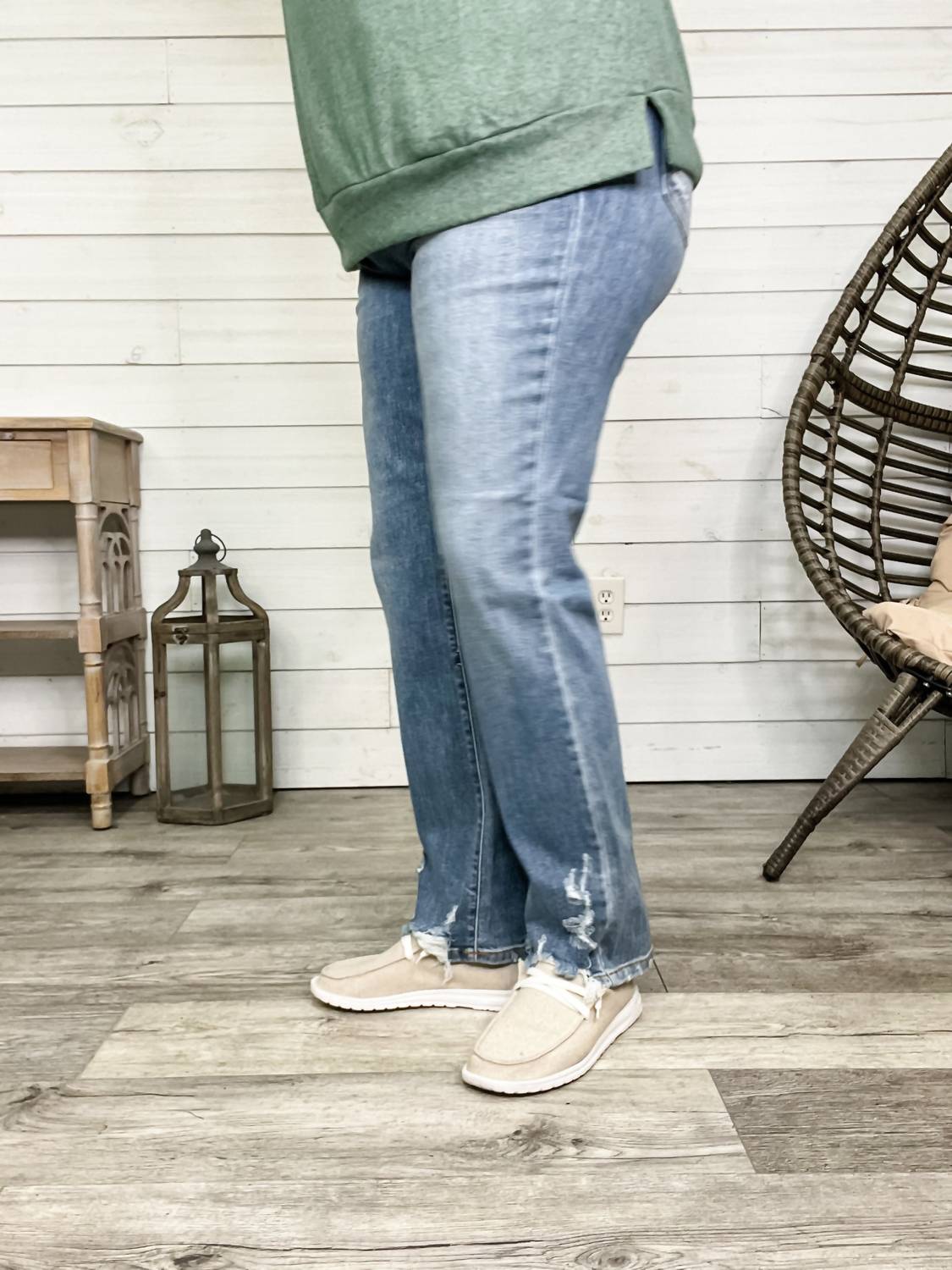 Judy Blue - Straight Leg Distressed Ankle Jeans