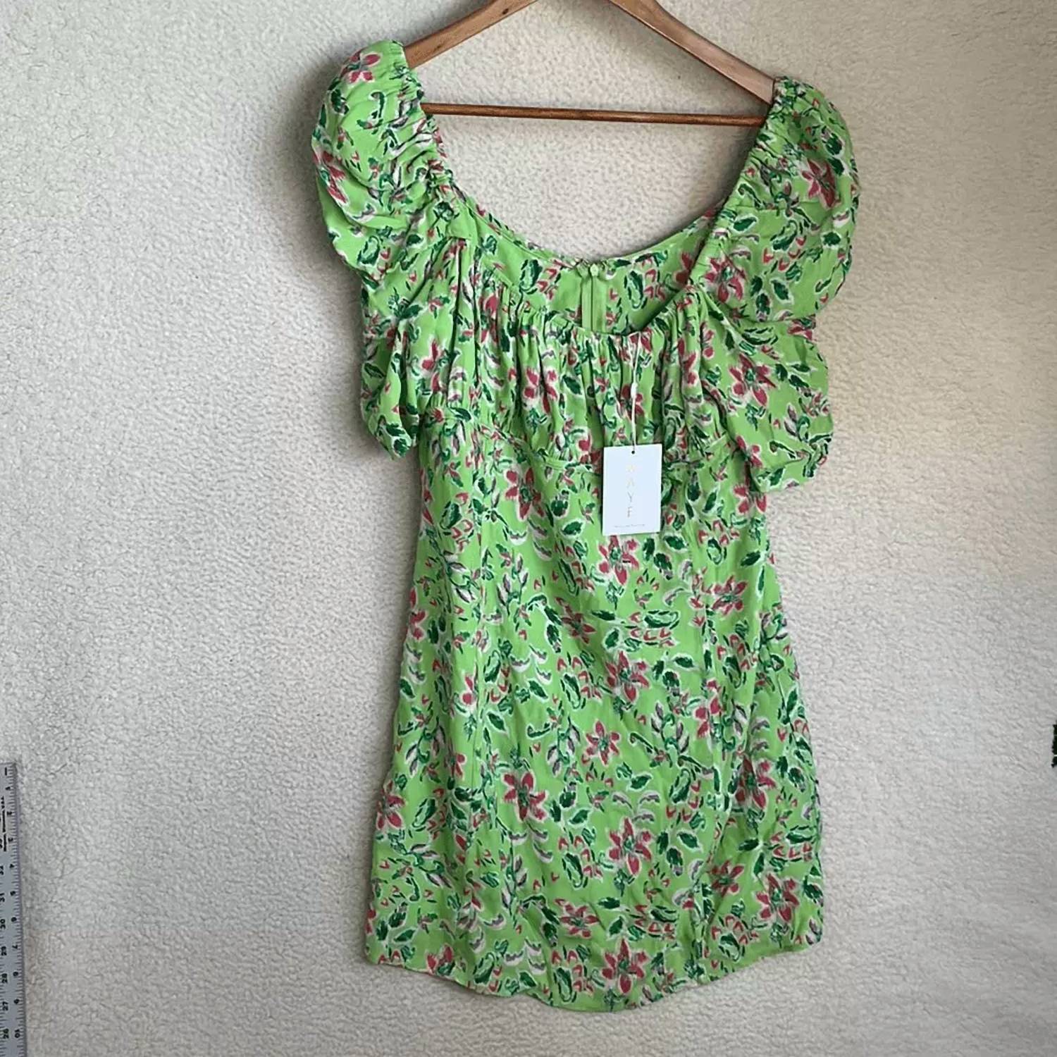 Wayf - Liv Floral Puff Sleeve Dress