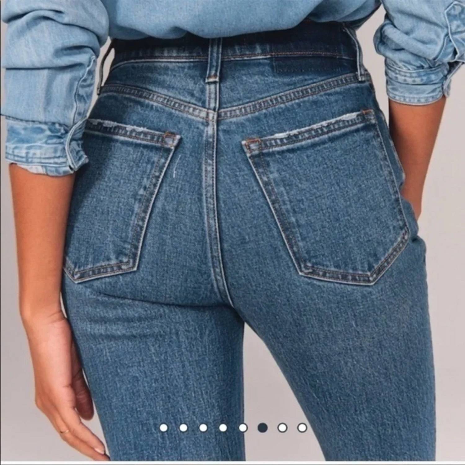 Abercrombie & Fitch - Kick Flare Ultra High Rise Jeans