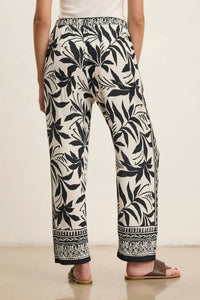 Velvet By Graham & Spencer - Claudia Fiji Print Pant