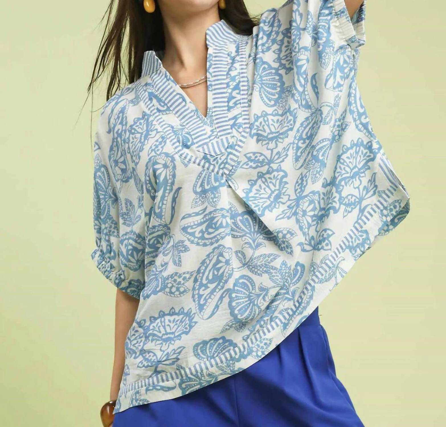 Umgee - Botanical Print Mixed Trim Tunic Top
