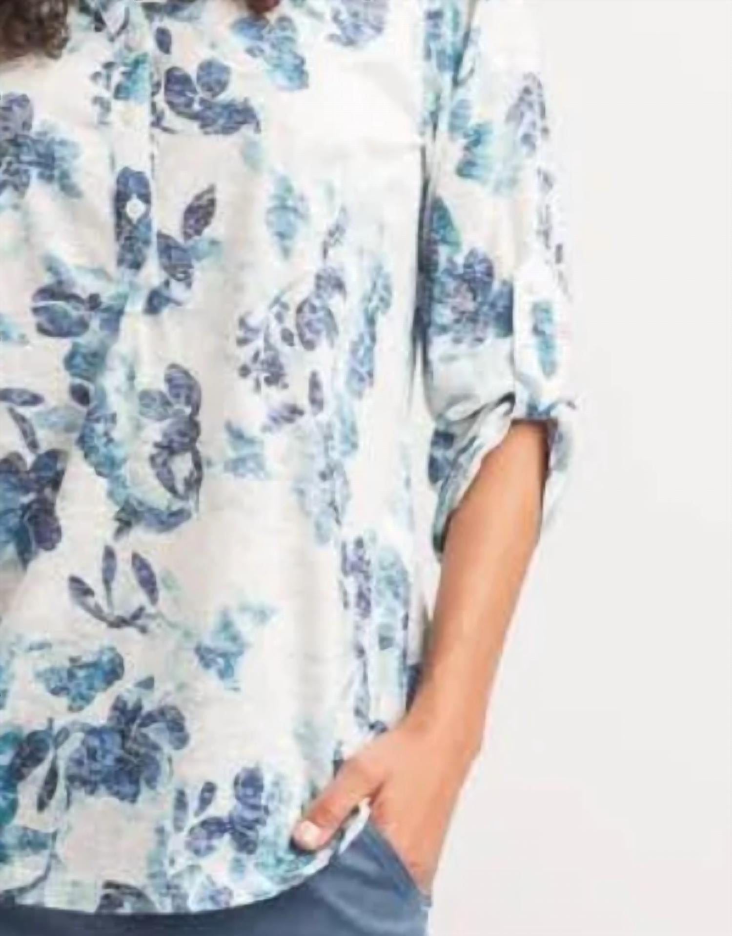 Papillon - Floral Knit Henley Neck Top With Tab Sleeves