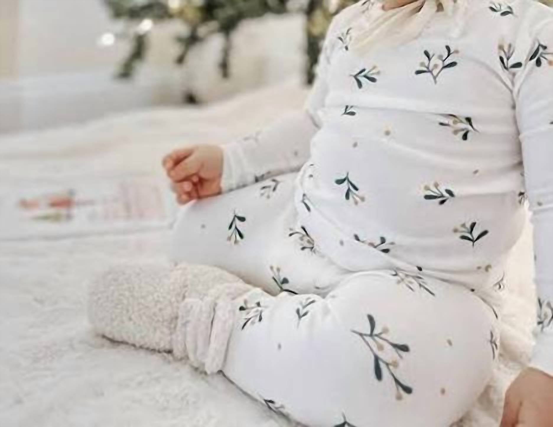 Robeez - Baby's Sherpa Snap Booties
