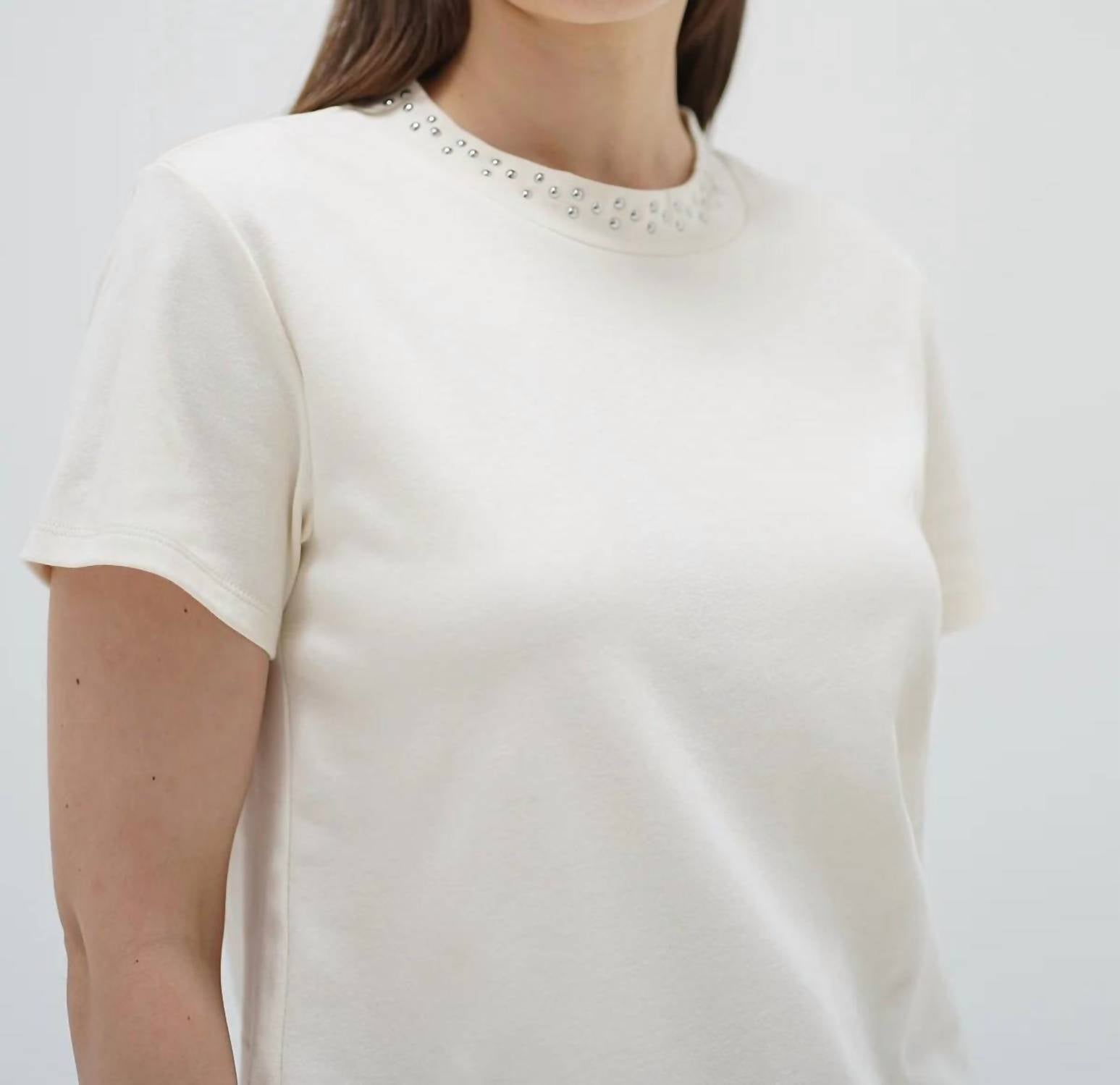 Lna - Paula Tee