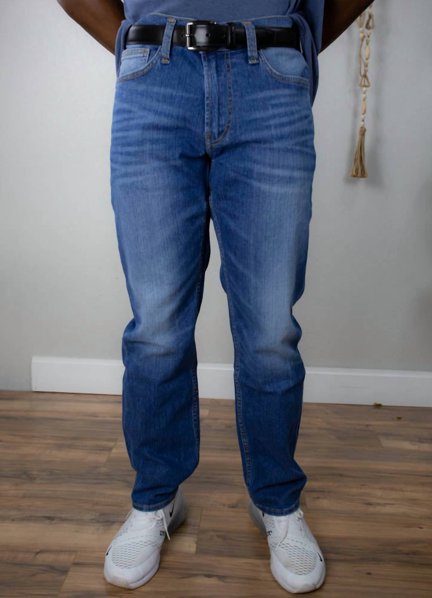 Silver Jeans Co - Slim Cut Jeans