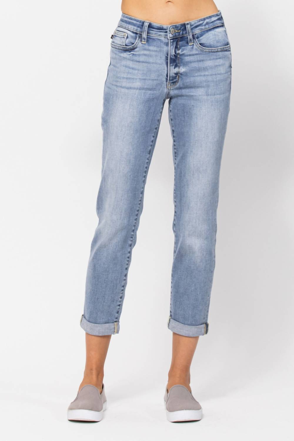 Judy Blue - Core Mid Rise Bleach Wash Boyfriend Jeans