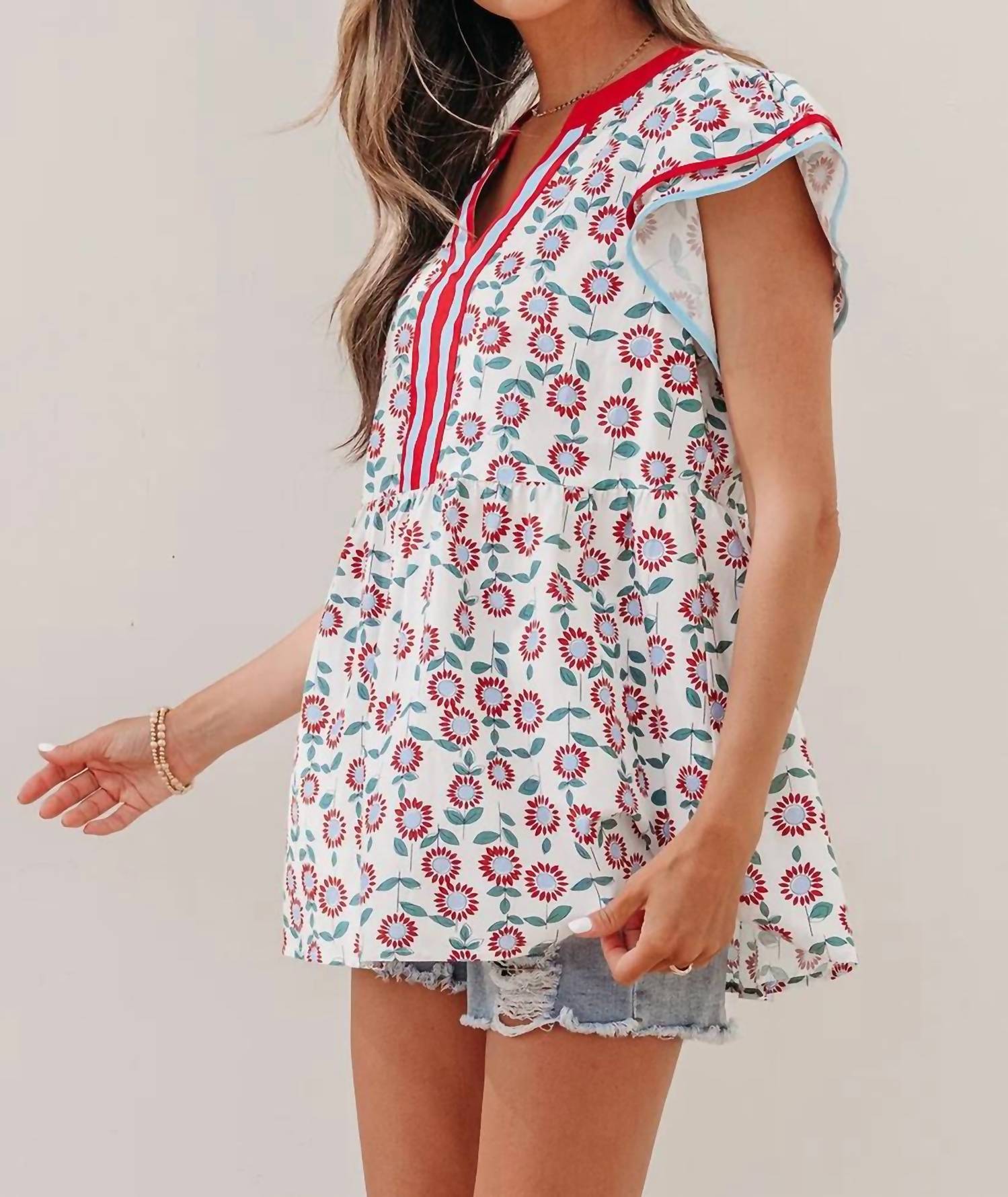 Aapparella - Floral Contrast Trim V Neck Ruffle Blouse