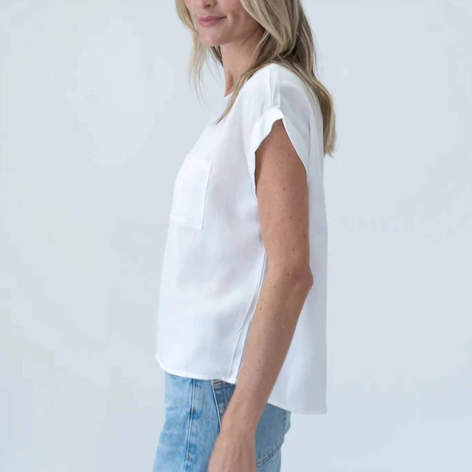 Six/Fifty - Kaitlin Button-back Short Sleeve Top