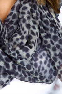 Echo - LEOPARD WRAP