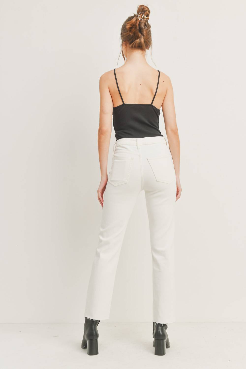JUST BLACK DENIM Cynthia Cut Off Straight Jeans in cream - women's jeans - detail view