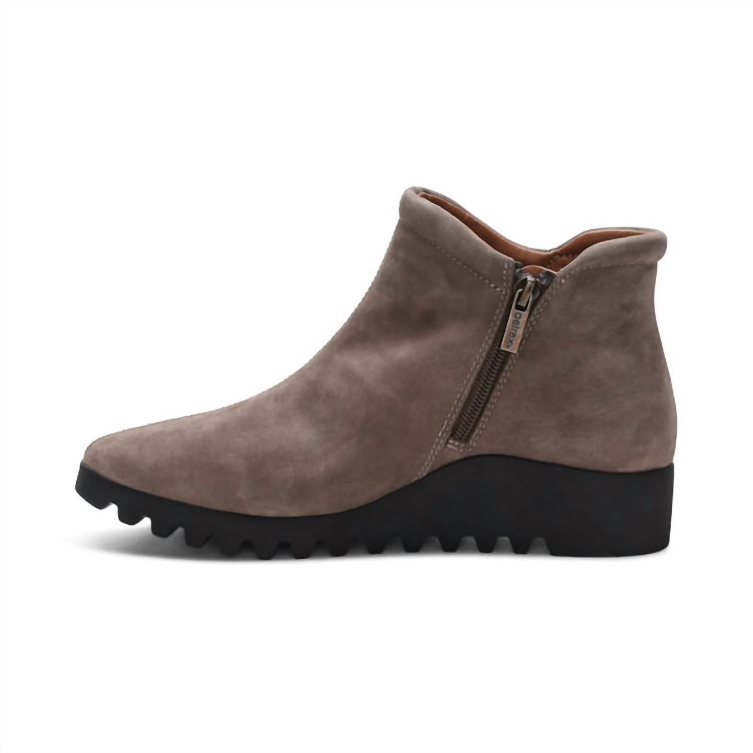Aetrex - Women's Zoey Slip On Boot