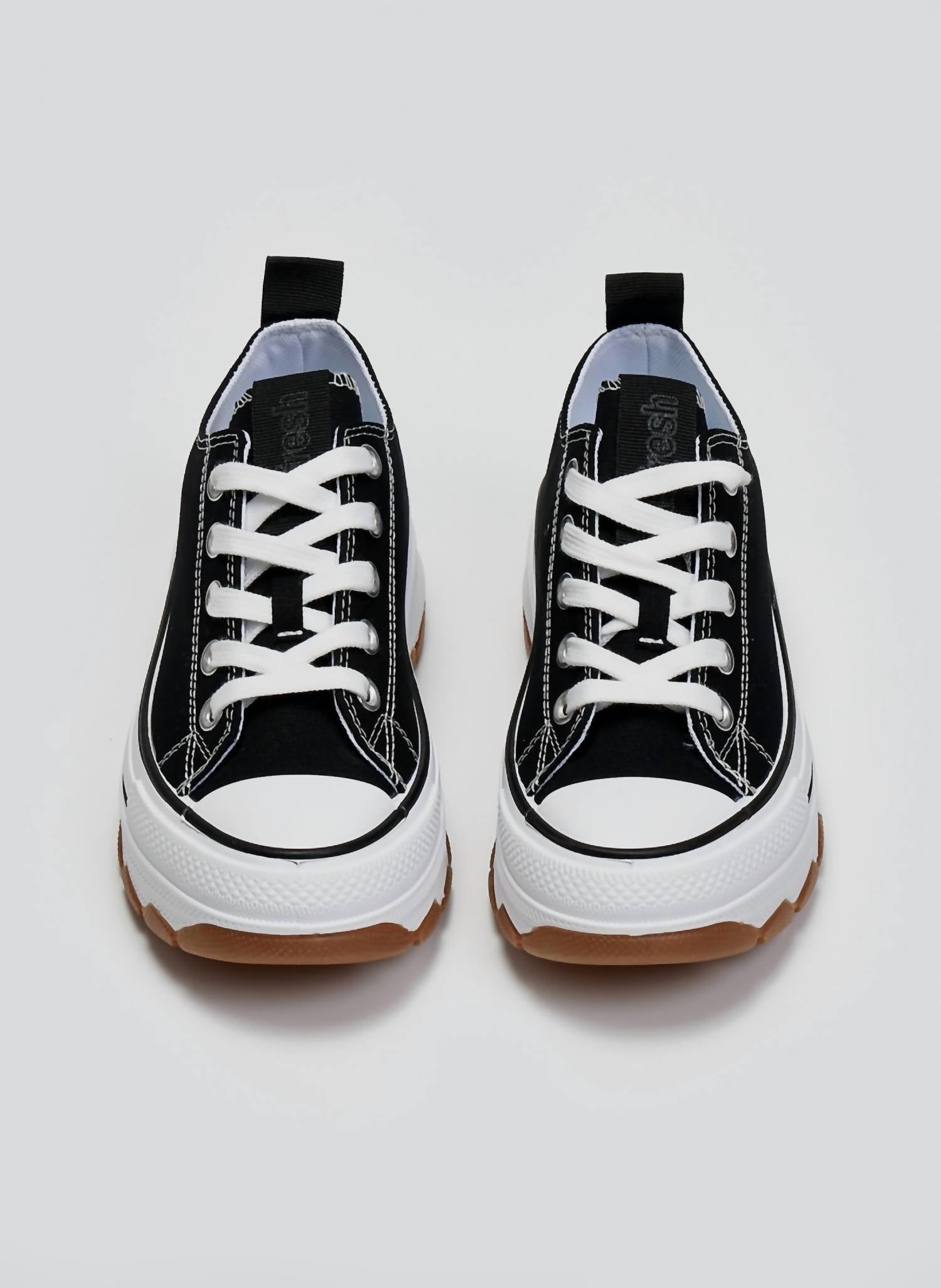 Refresh - Women's Canvas Sneakers