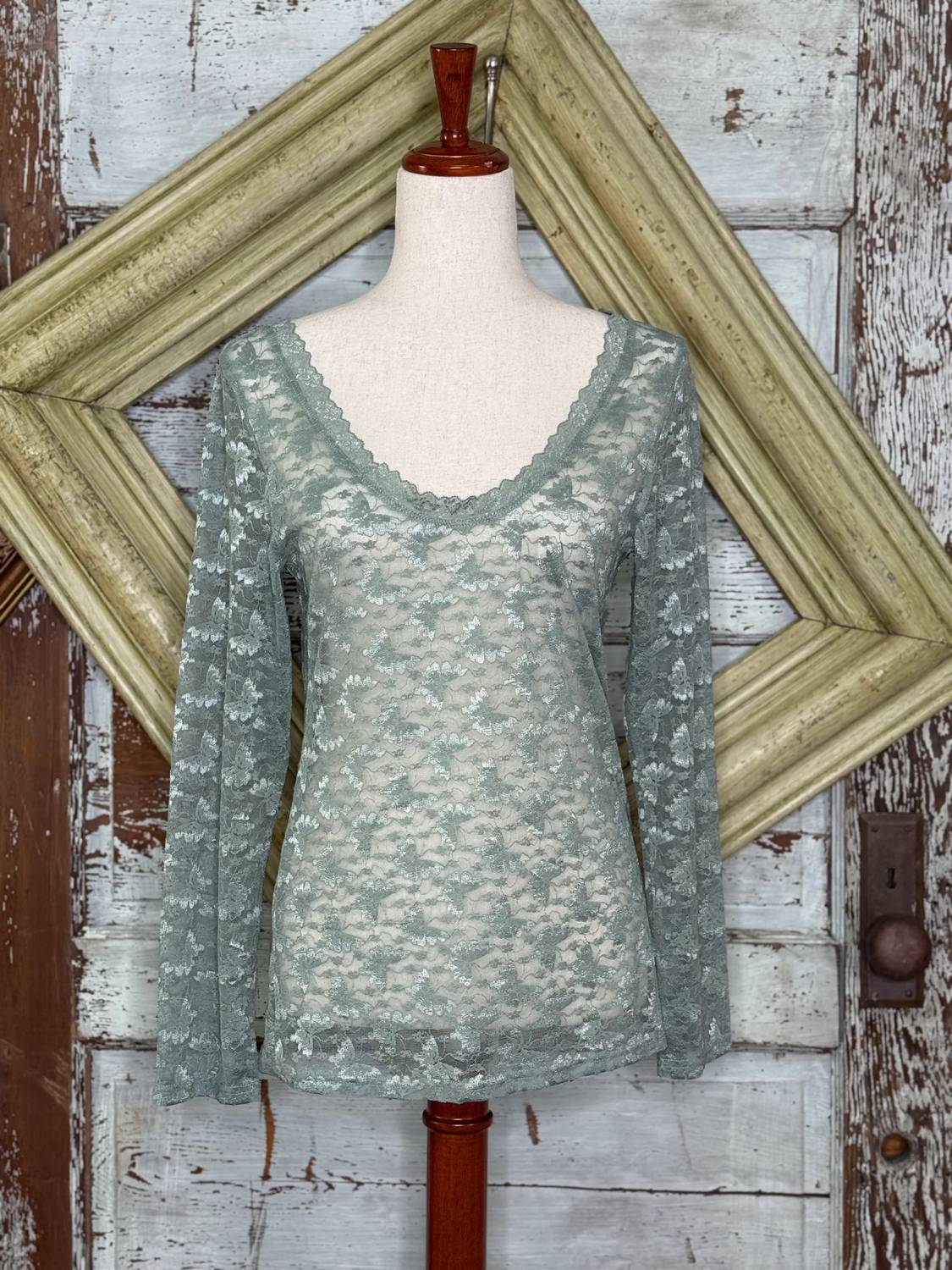 A Rare Bird - Women's Lace Vintage Layer Shirt