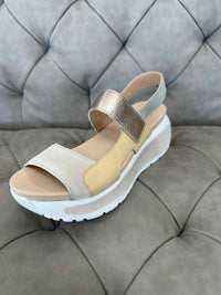 Callaghan - Women's Pesca Shoes