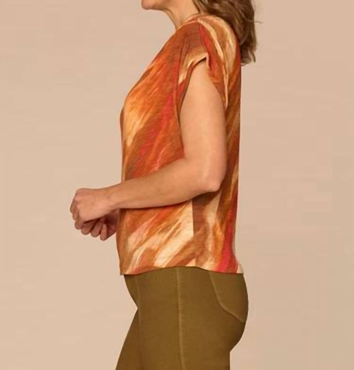Democracy - Smocked Scoop Neck Placement Print Knit Top - Plus