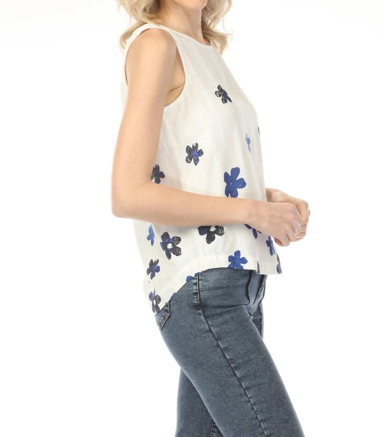 Charlie B - Printed Sleeveless Rounded Hem Top