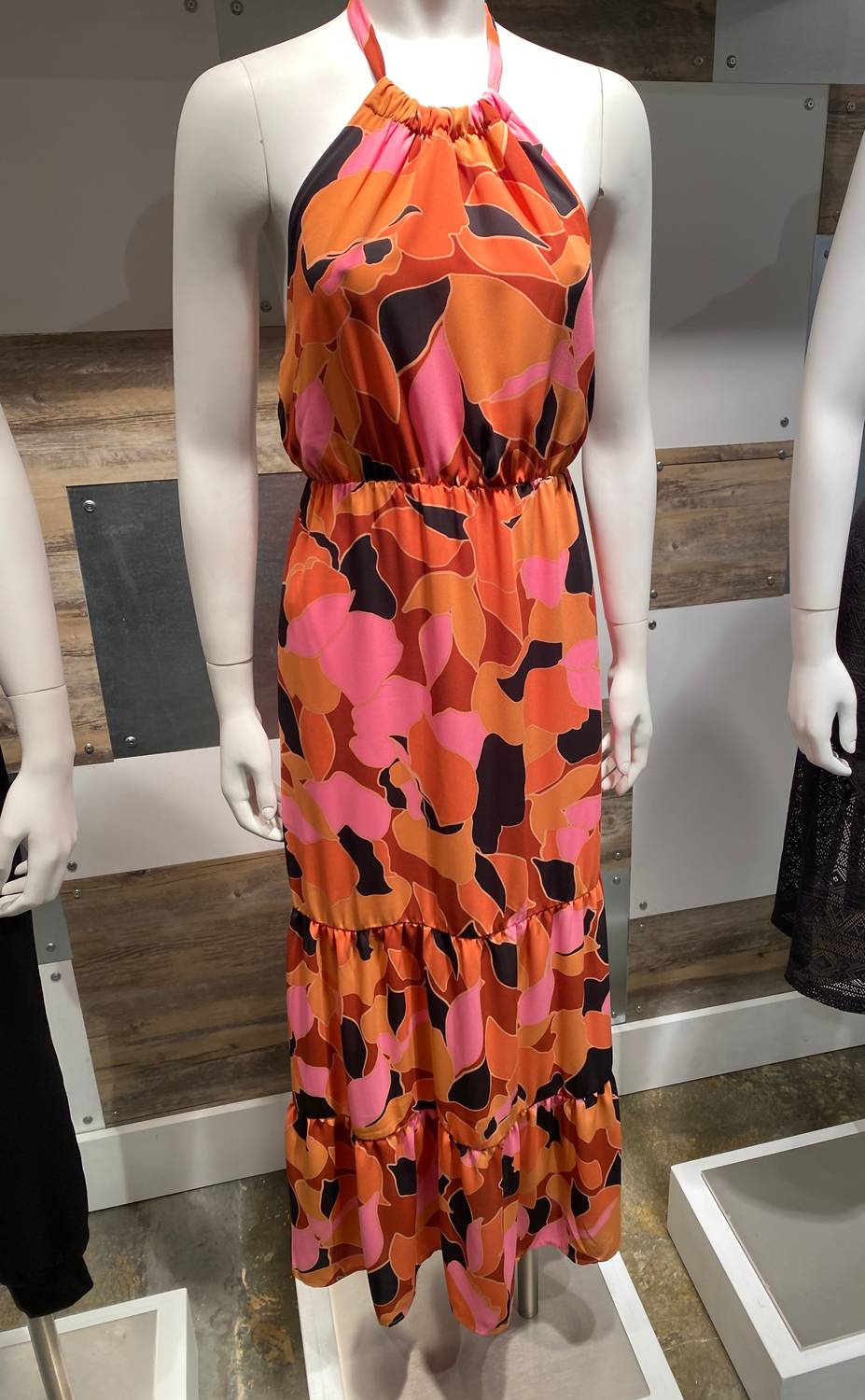Sanctuary - Sanctuary Backless Maxi Dress