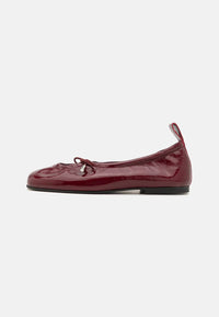 Alohas - Women's Rosalind Patent Leather Ballet Flats