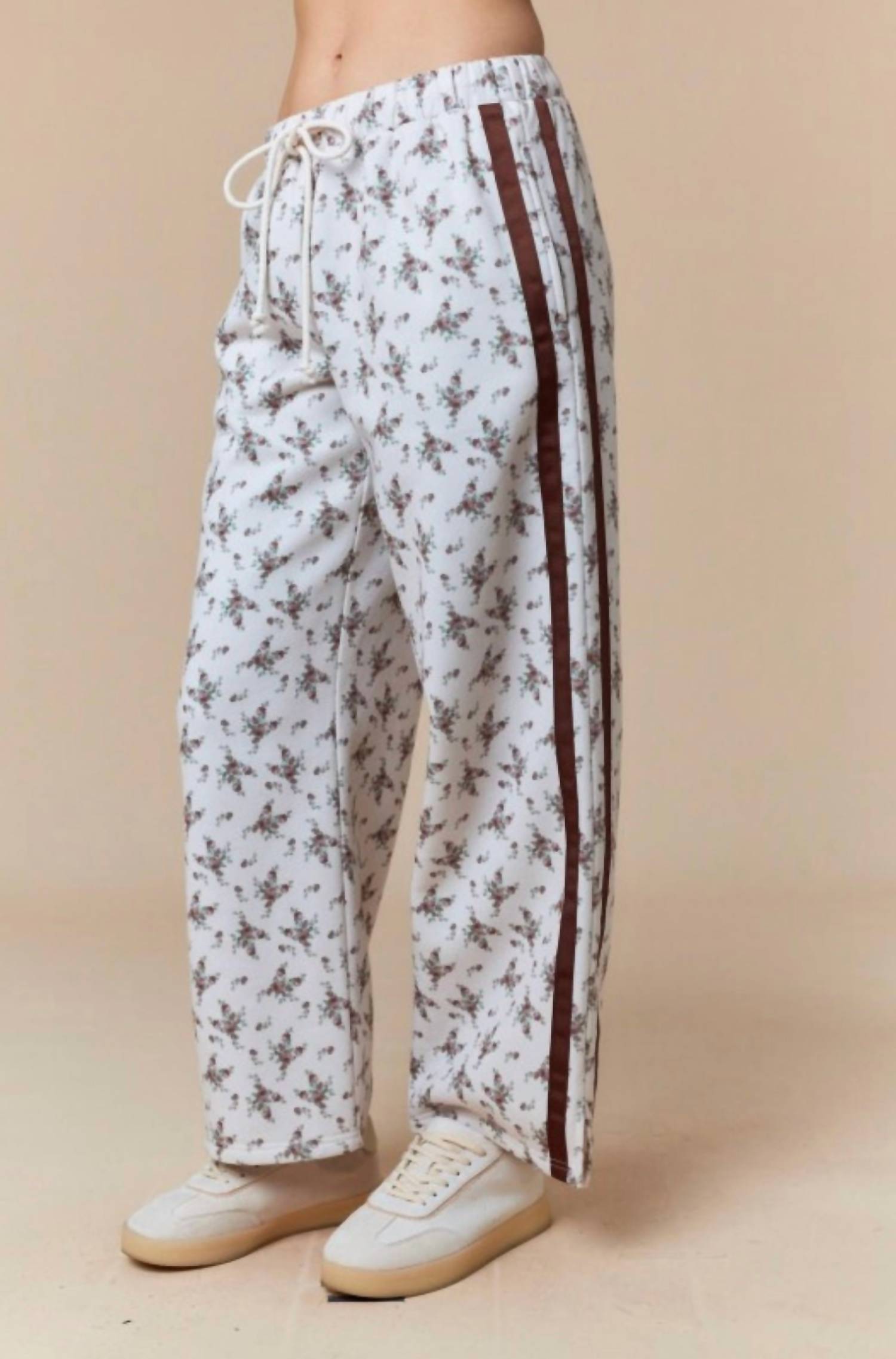 Peach Love - Floral Printed Fleece Sweatpants