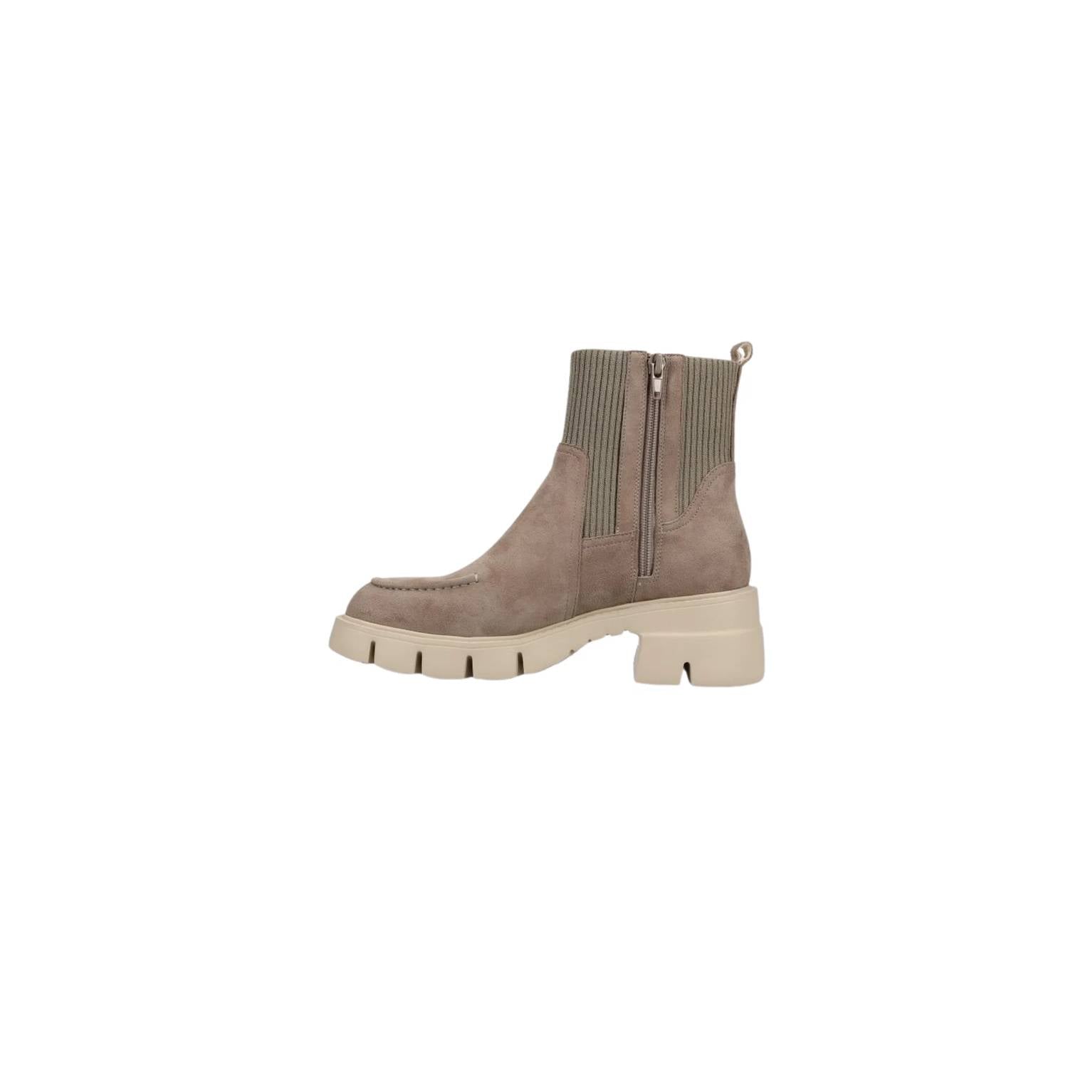 Vaneli - Women's Nalda Ankle Boots