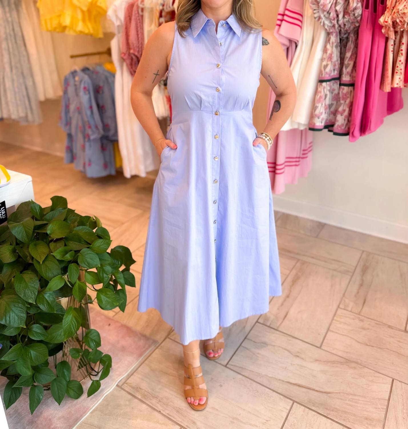 Entro - Sleeveless Midi Dress