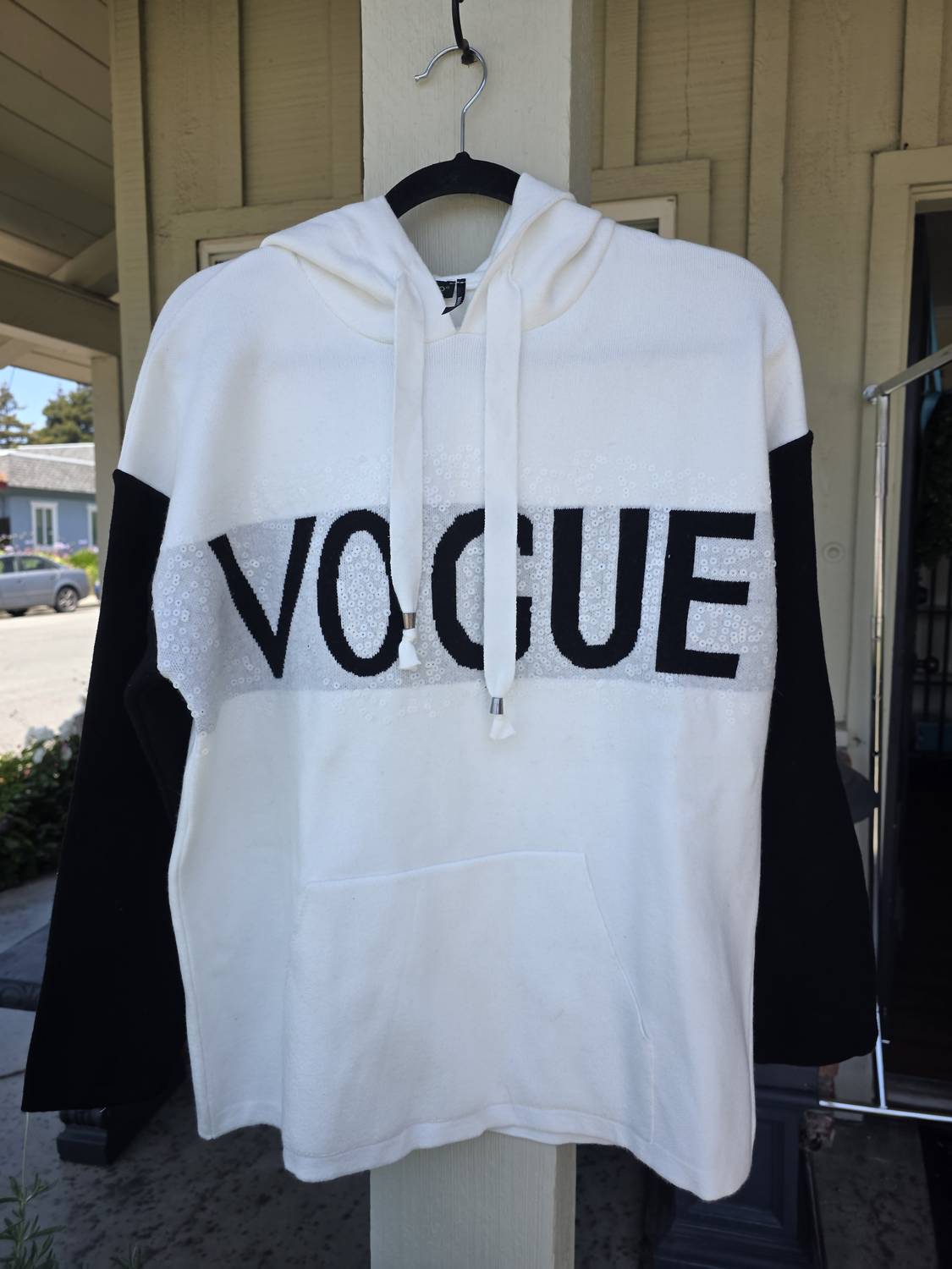 Tricotto - Women's Hooded Vogue Sweater