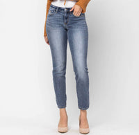 Judy Blue - Mid Rise Classic Slim Fit Jeans
