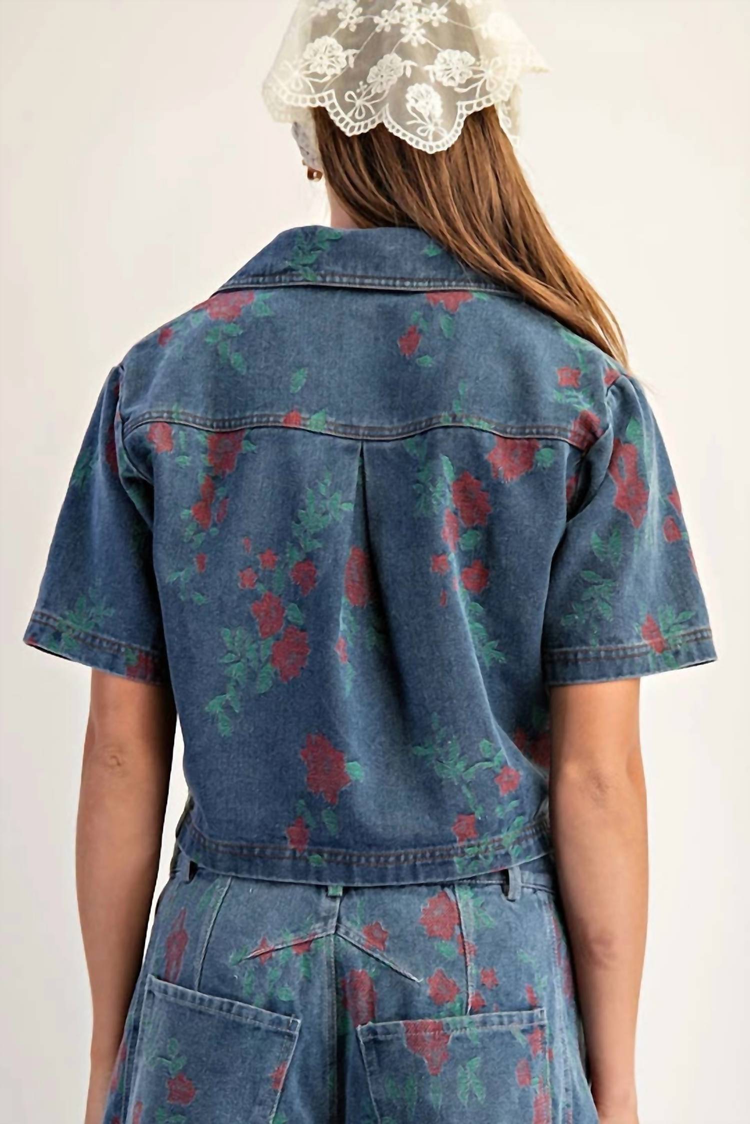 Ee:Some - Rose Print Denim Top