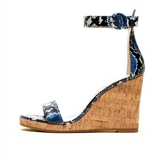 Nisha Sandal