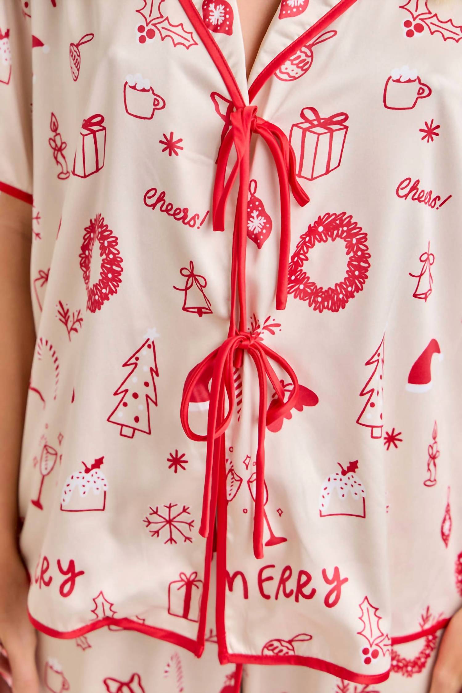 Main Strip - Holly Holiday Pajama Set