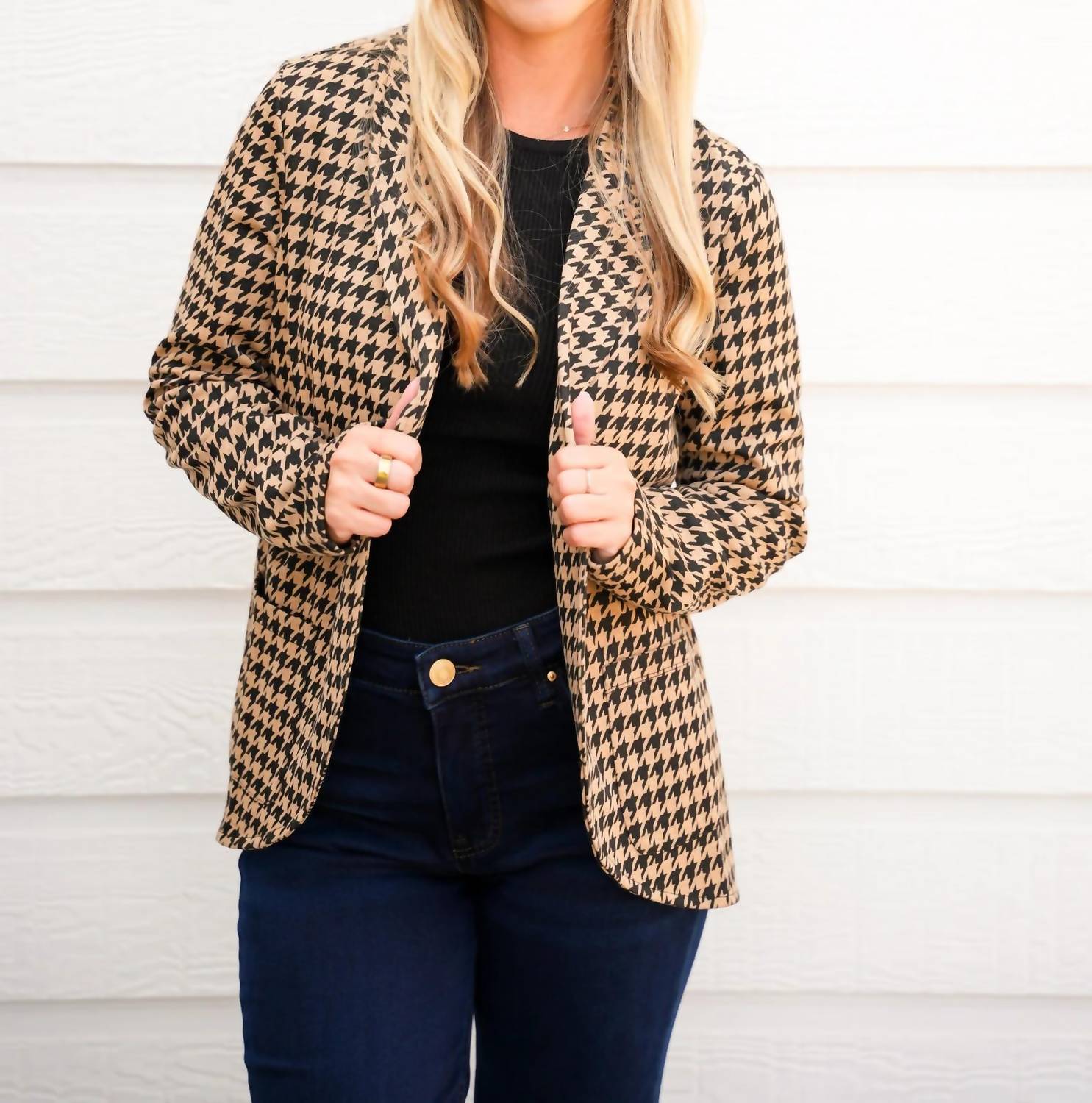 Doe And Rae - Houndstooth Jacquard Blazer