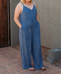 Gilli - Tie-waist Sleeveless Jumpsuit