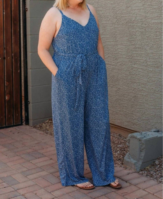 Gilli - Tie-waist Sleeveless Jumpsuit